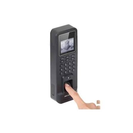 Installation Hikvision DS-K1T808MFWX système de pointage et contrôle d’accès au Maroc